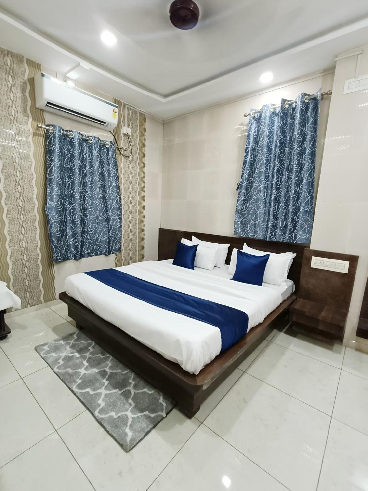 Hotel Shree Nath - 200 Meters From Dwarkadhish Temple Eksteriør bilde