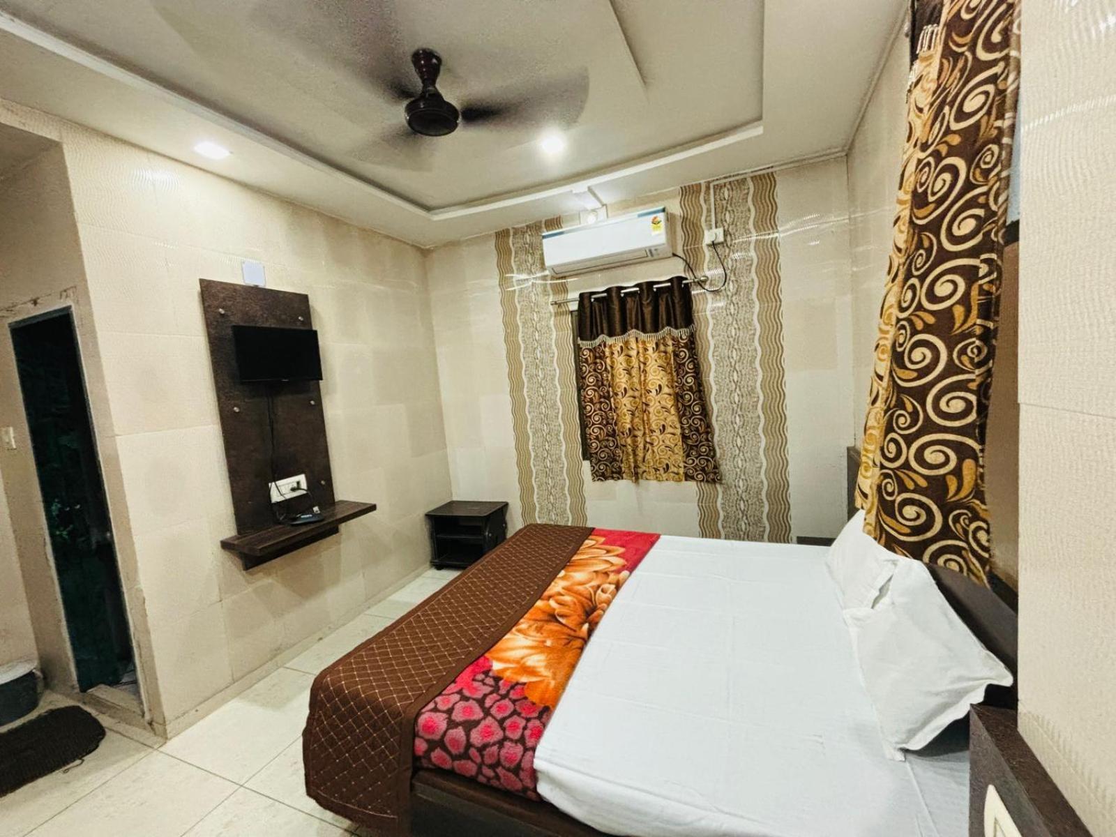 Hotel Shree Nath - 200 Meters From Dwarkadhish Temple Eksteriør bilde